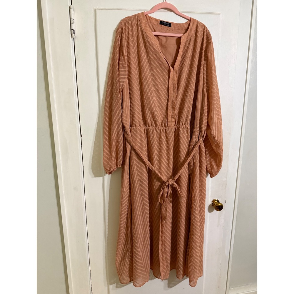 Bloomchic Women Plus Size 28 Peach Chevron Clip Dot Long Sleeve Belted Dress